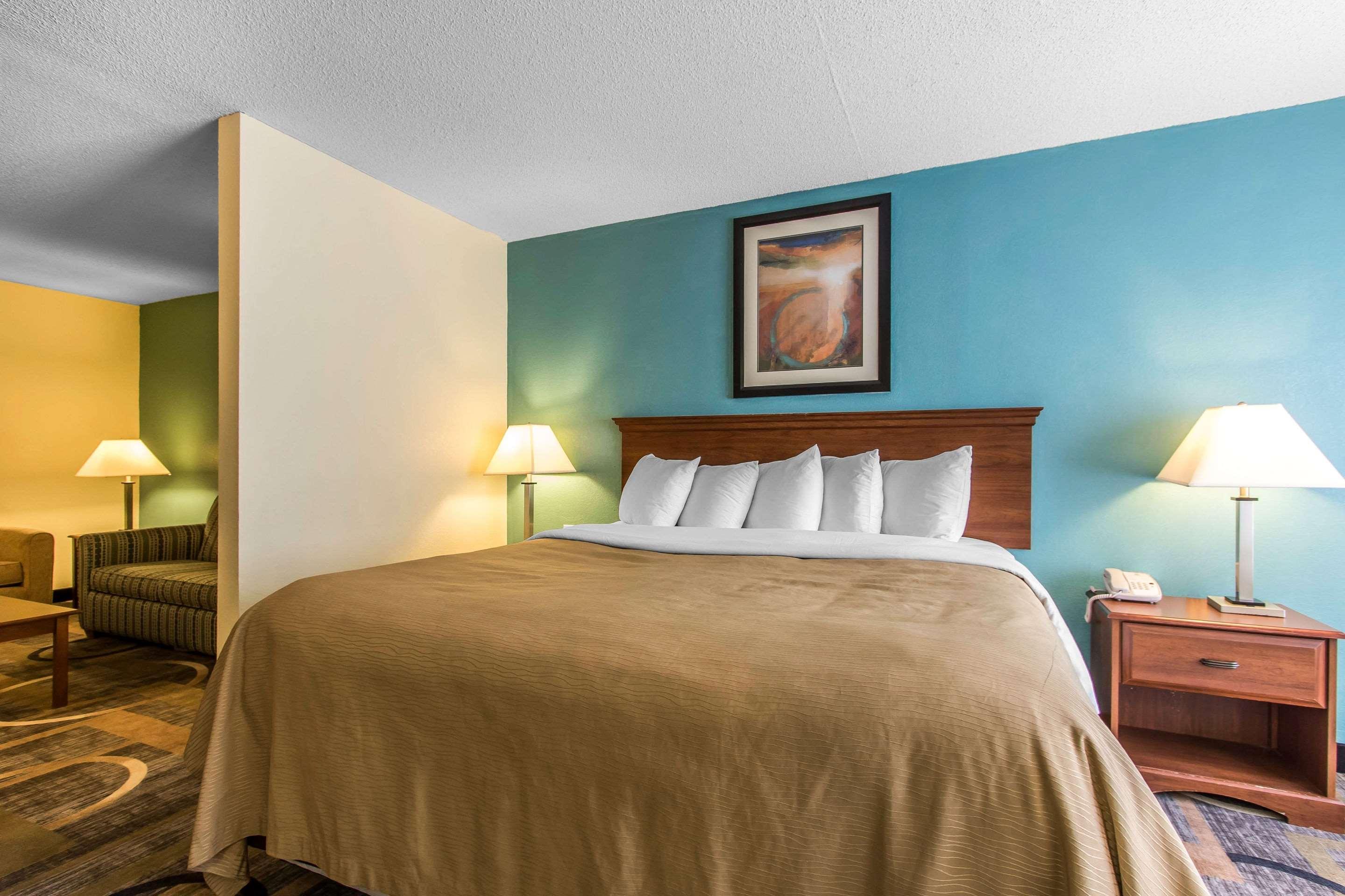 Quality Inn & Suites Memphis East Exterior foto