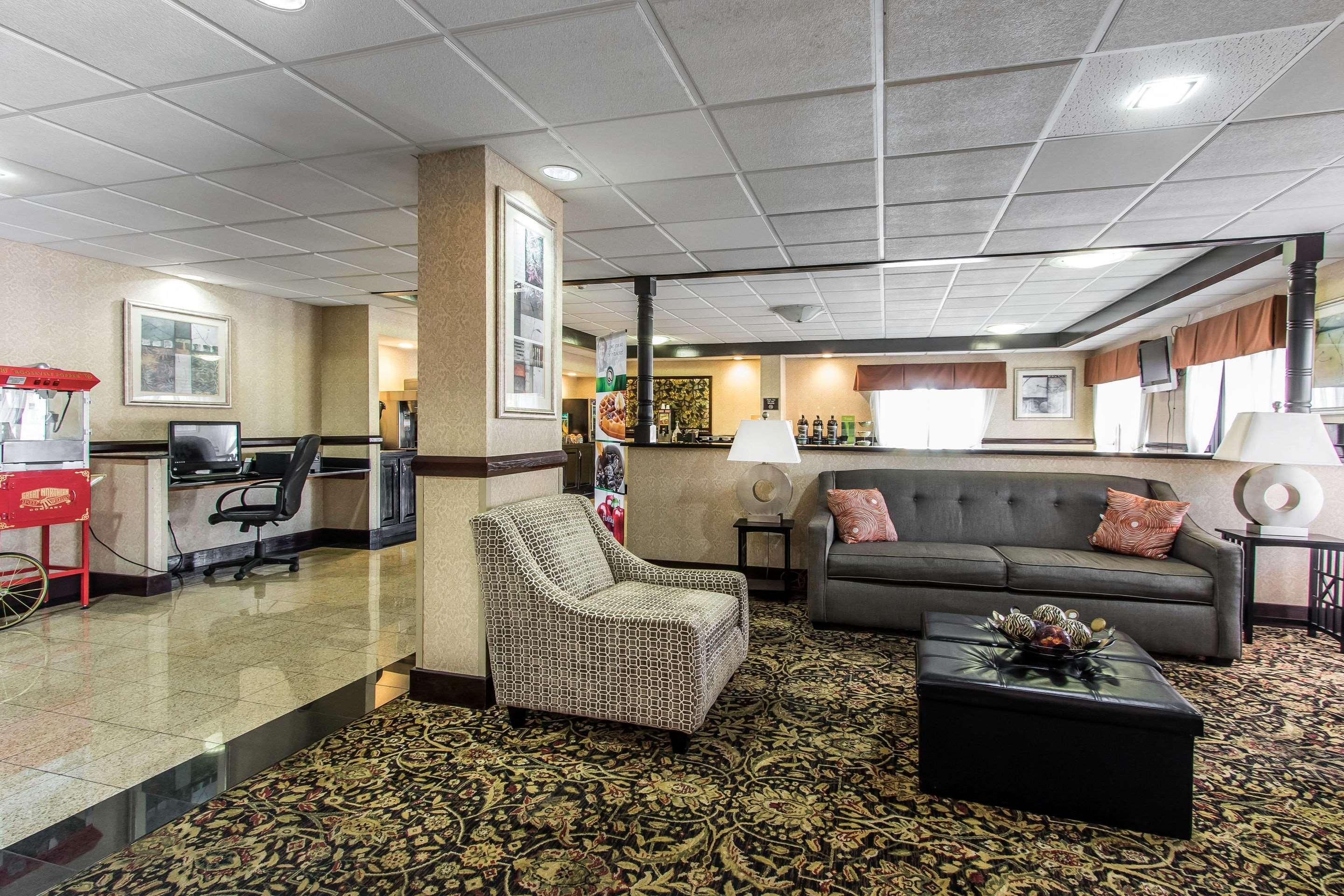 Quality Inn & Suites Memphis East Exterior foto